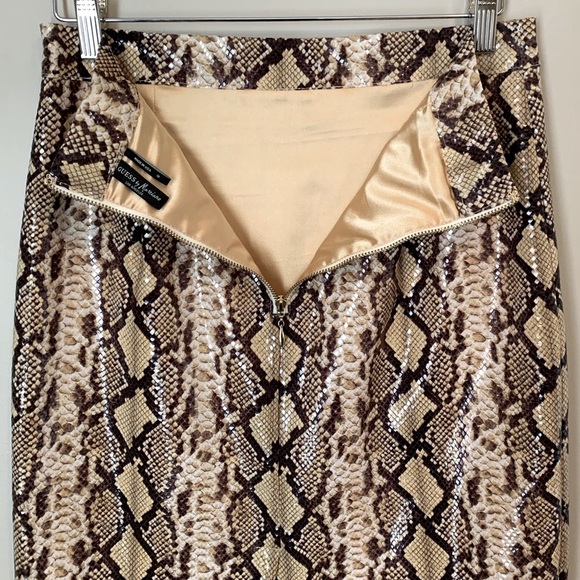 Guess by Marciano size 6 crocodile skirt - Picture 13 of 14